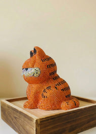 Shining Garfield Statue