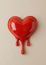 Flowing Love Heart Statue Elegant Romantic Decorative Sculpture