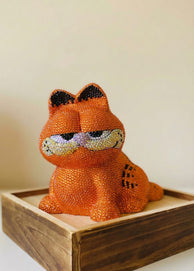 Shining Garfield Statue